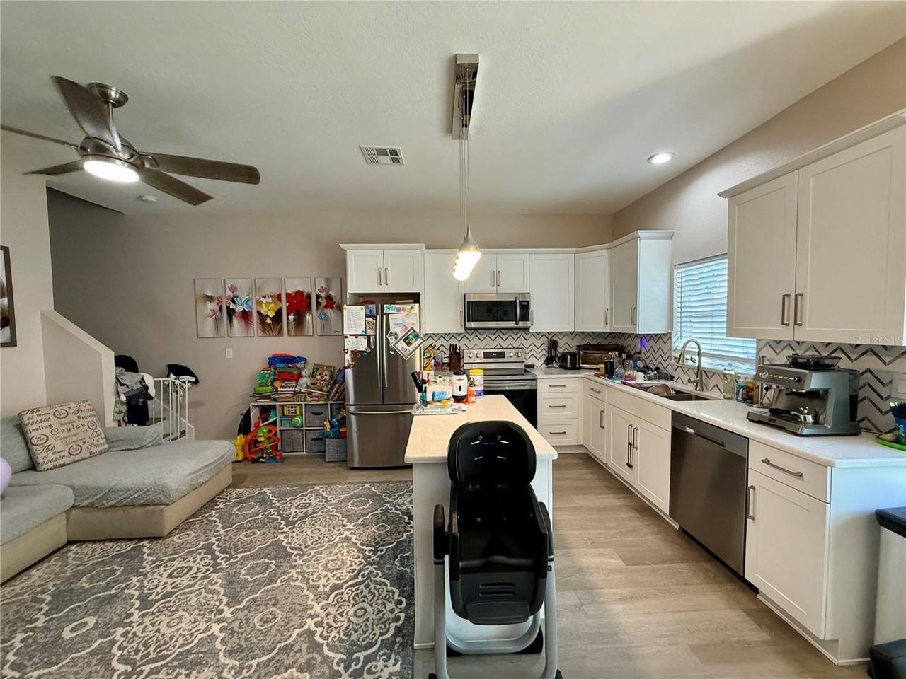 13201 Opal Ct - Photo 7 of 48