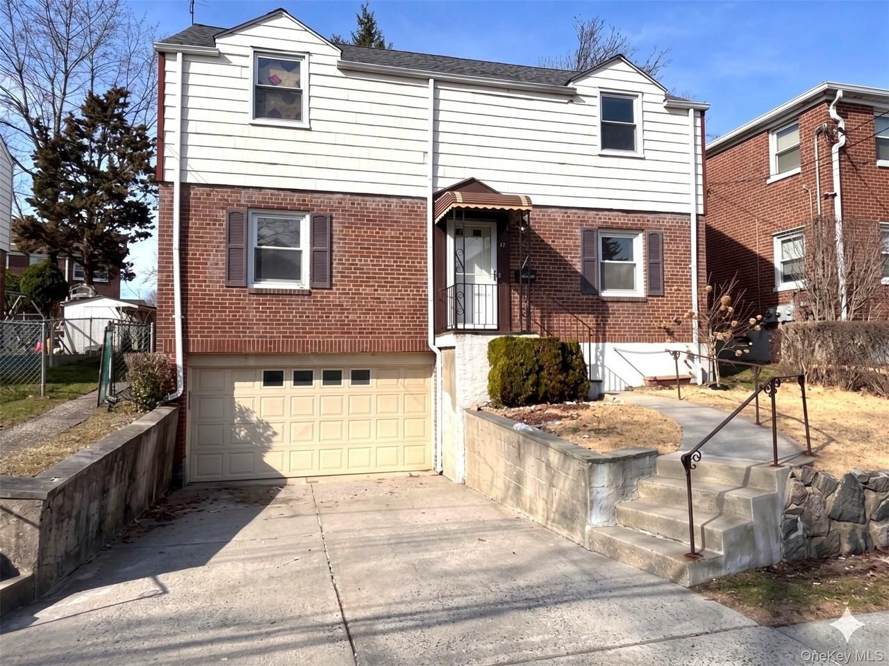 14 Chamberlain Ave #1