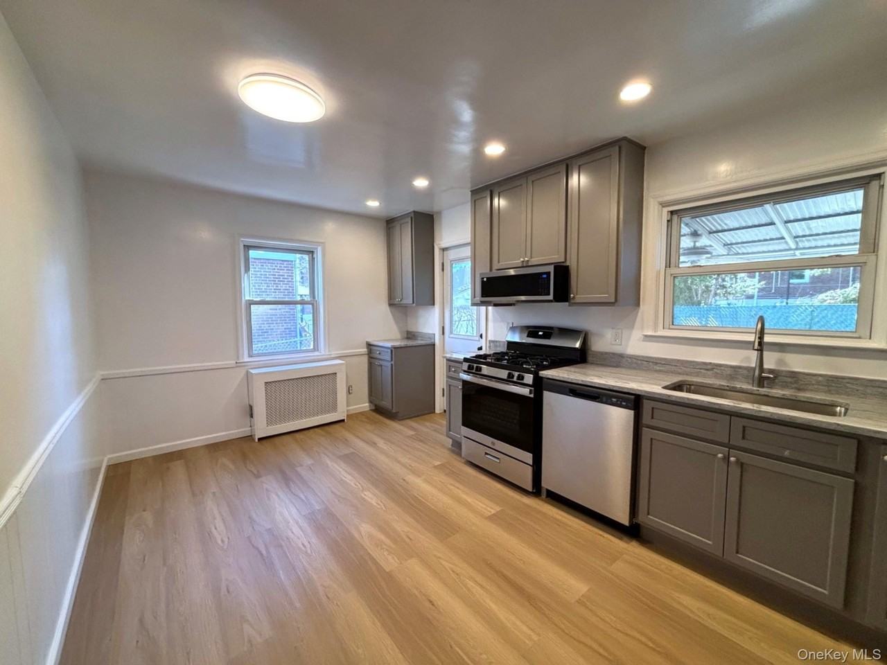 14 Chamberlain Ave #1 - Photo 4 of 20