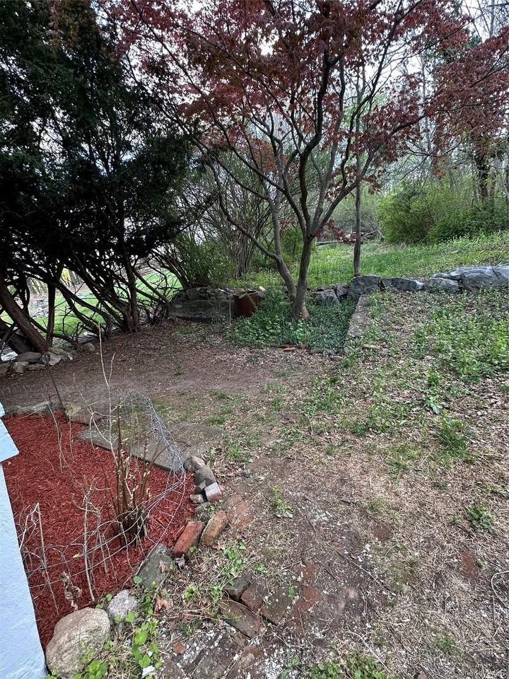 6 Pavilion Rd - Photo 5 of 13