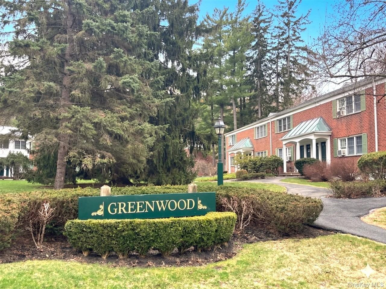 580 Bedford Rd #18