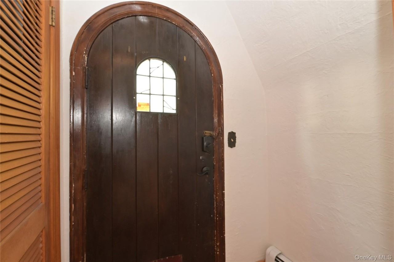 24948 Rushmore Ter - Photo 5 of 29