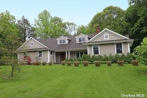 featured image of 165 Circle Rd