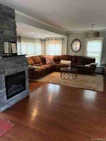 35 2nd Ave - Photo 3 of 10