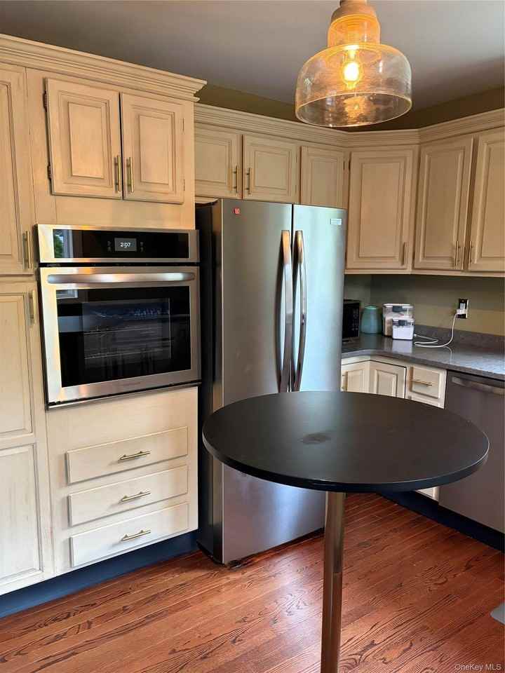 35 2nd Ave - Photo 5 of 10