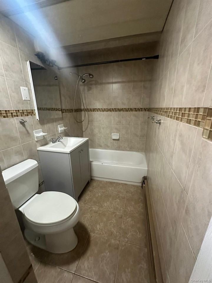 5607 Clover Pl #102 - Photo 2 of 4