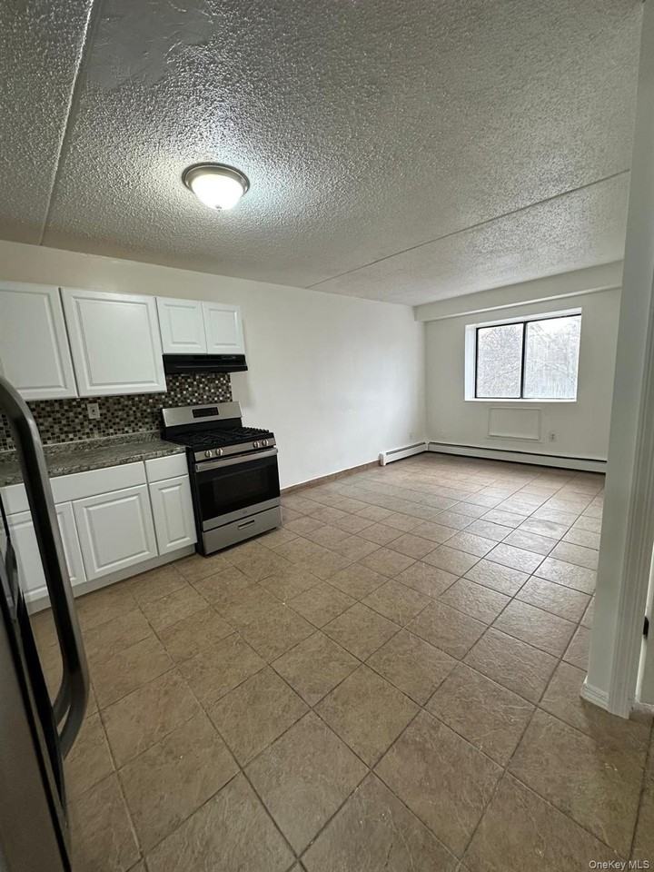 5611 Clover Pl #402 - Photo 3 of 13