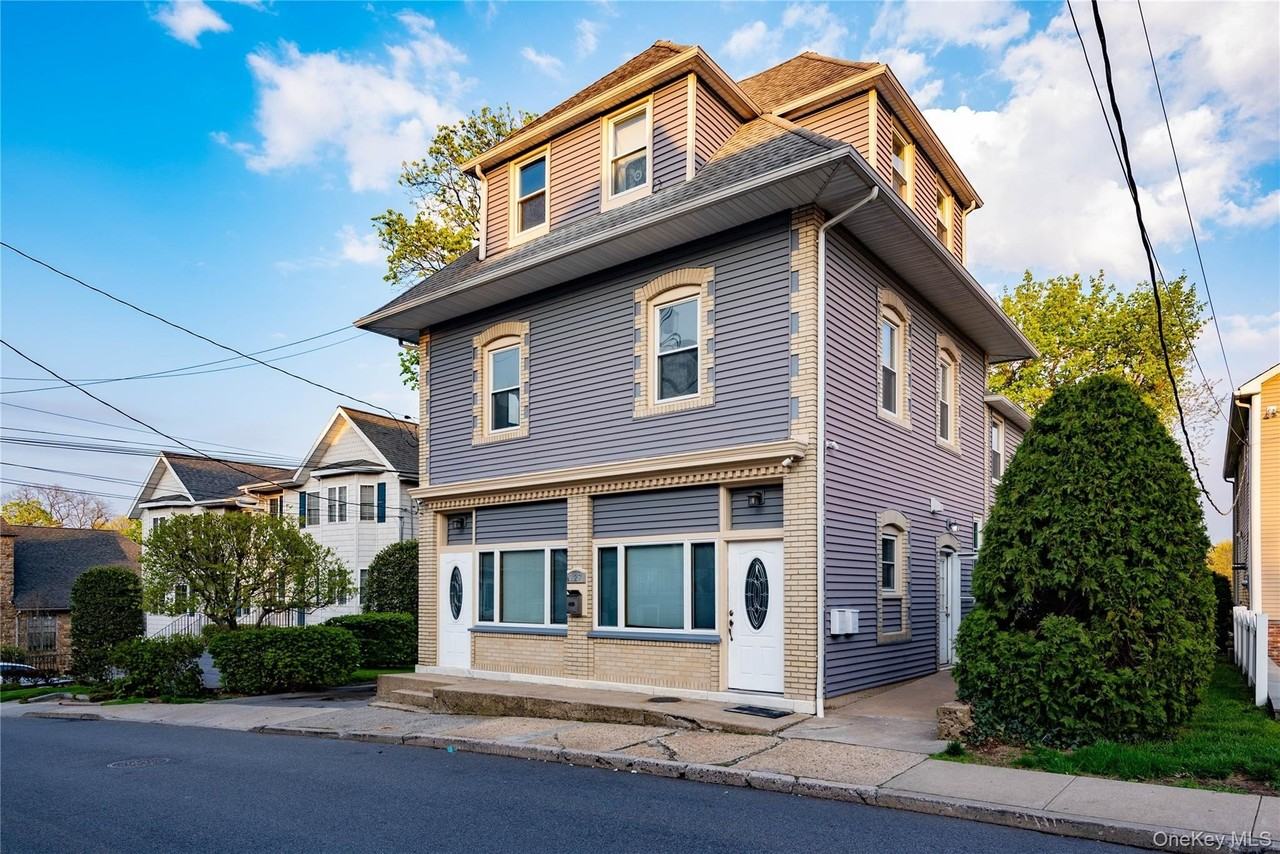 127 Maple Ave #2 - Photo 5 of 17