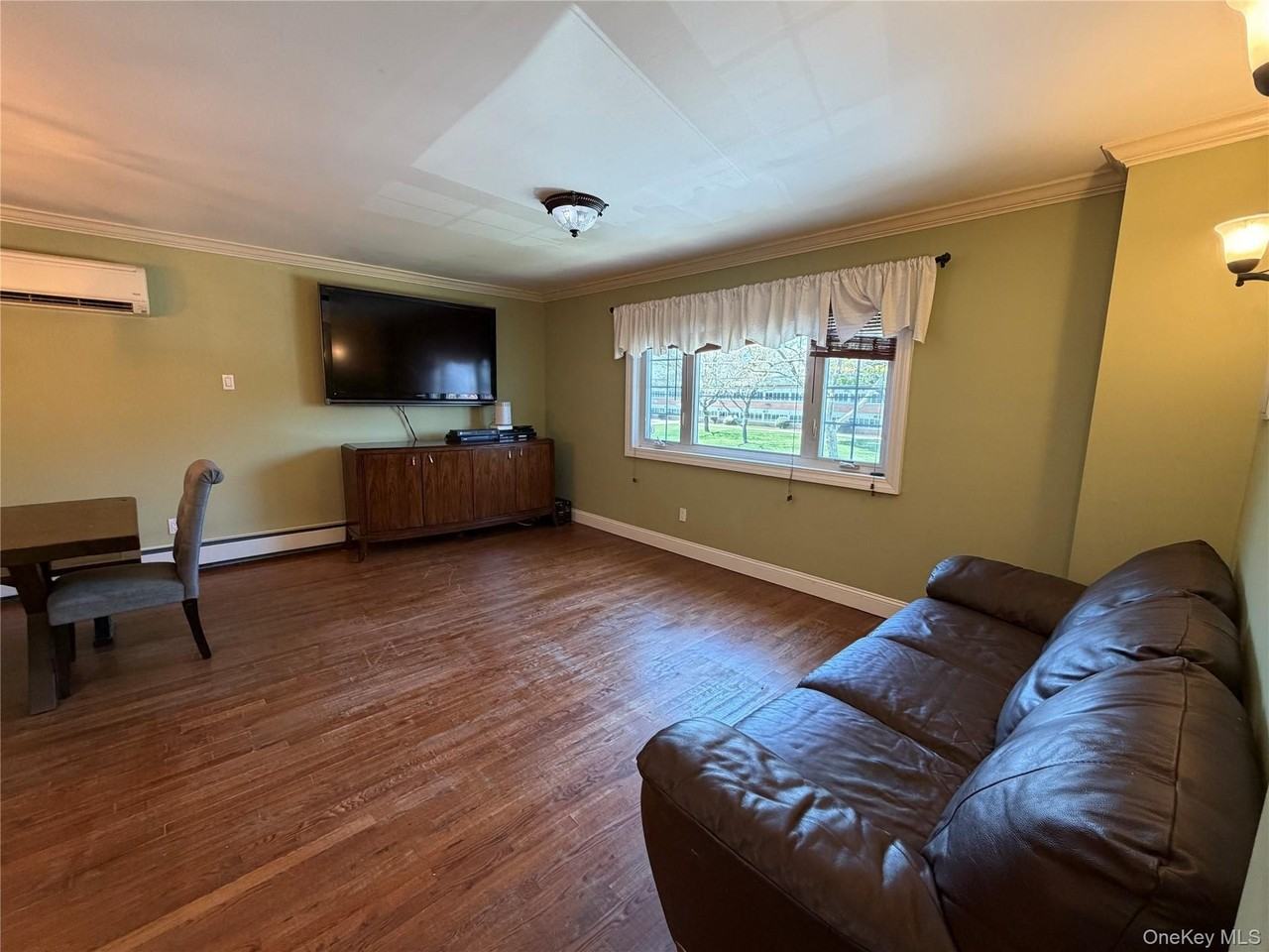 1261 Peapond Rd - Photo 6 of 13