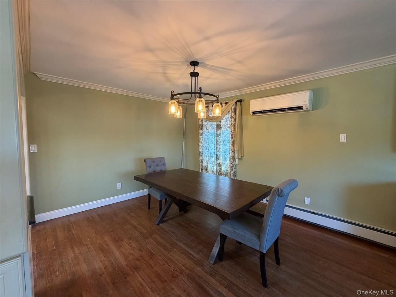 1261 Peapond Rd - Photo 7 of 13