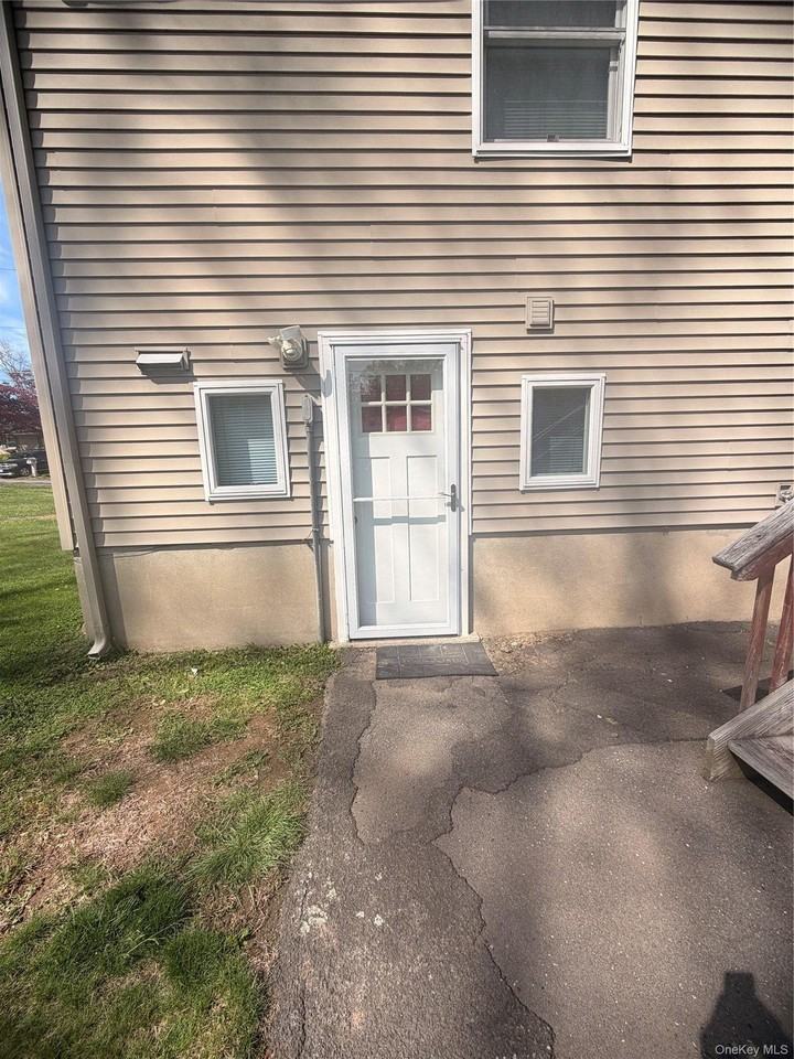 10 Quelch Ave #1 - Photo 2 of 10