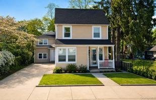 featured image of 46 Dawson Ave #1