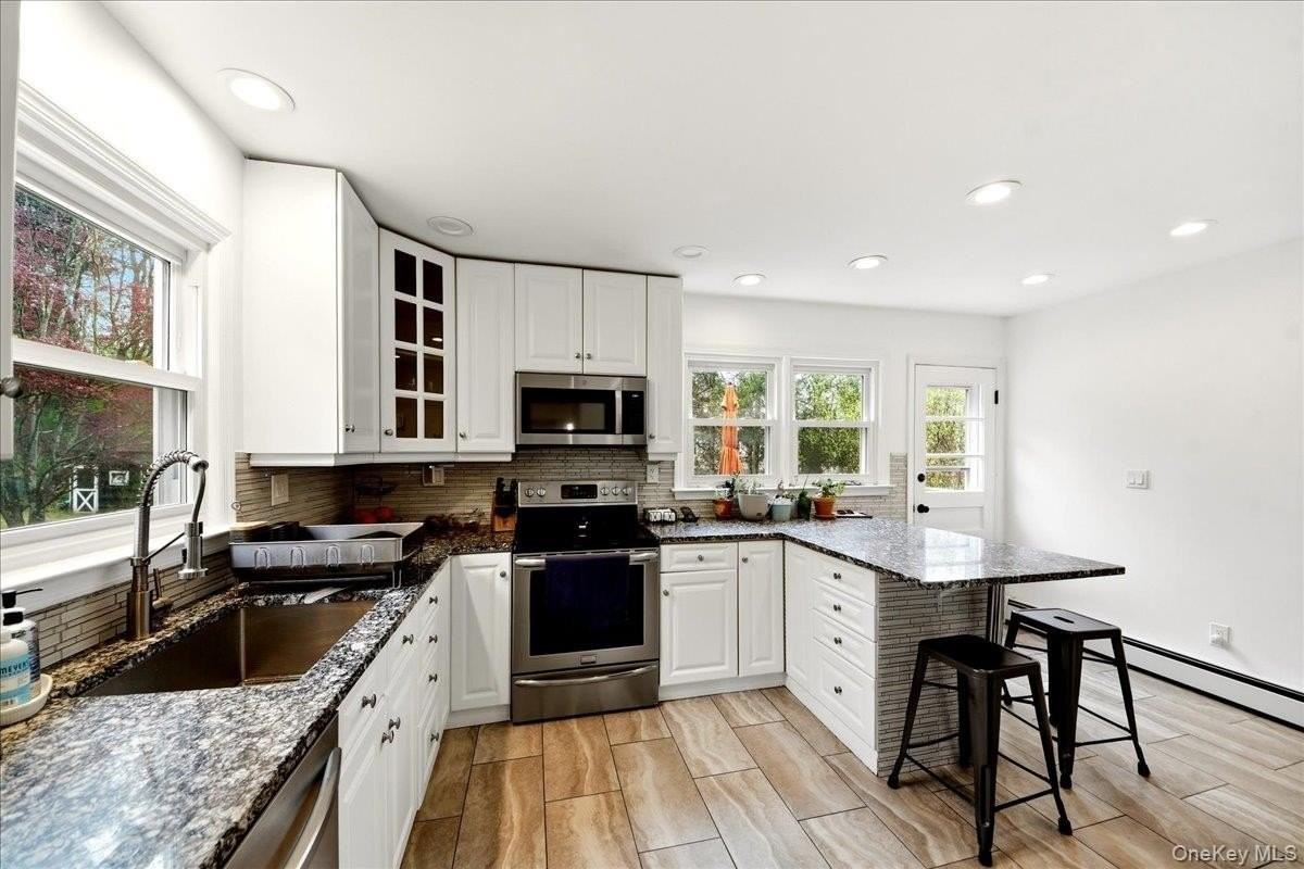 398 Cherry St - Photo 4 of 18