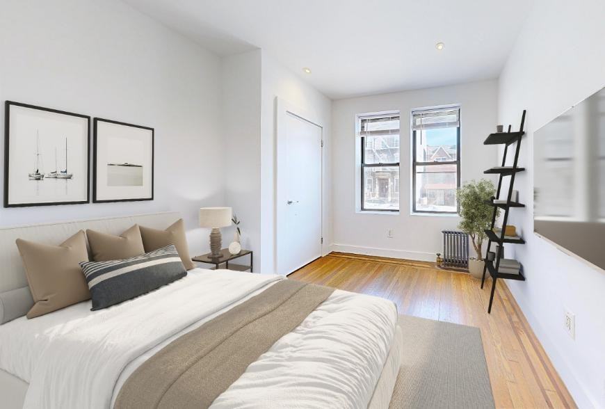 3140 30th St - Photo 2 of 5
