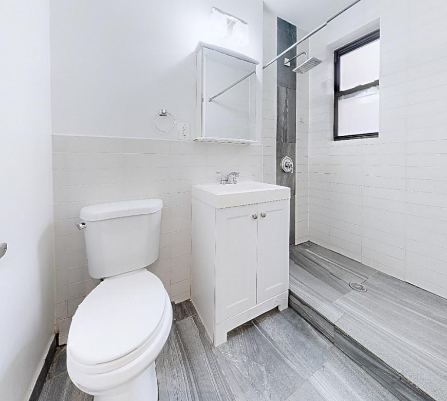 3140 30th St - Photo 5 of 5