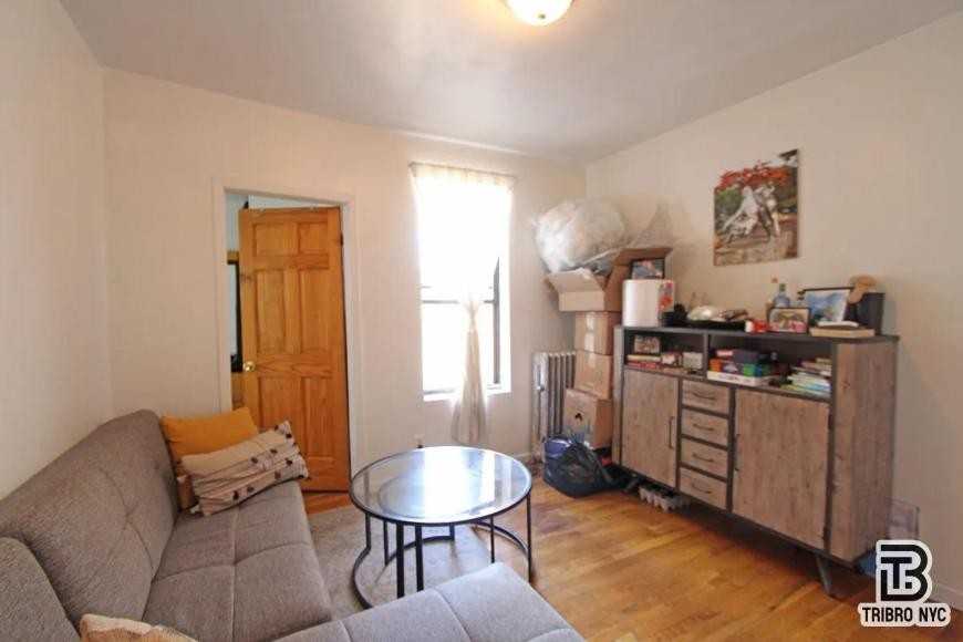 141 Edgecombe Ave - Photo 6 of 10