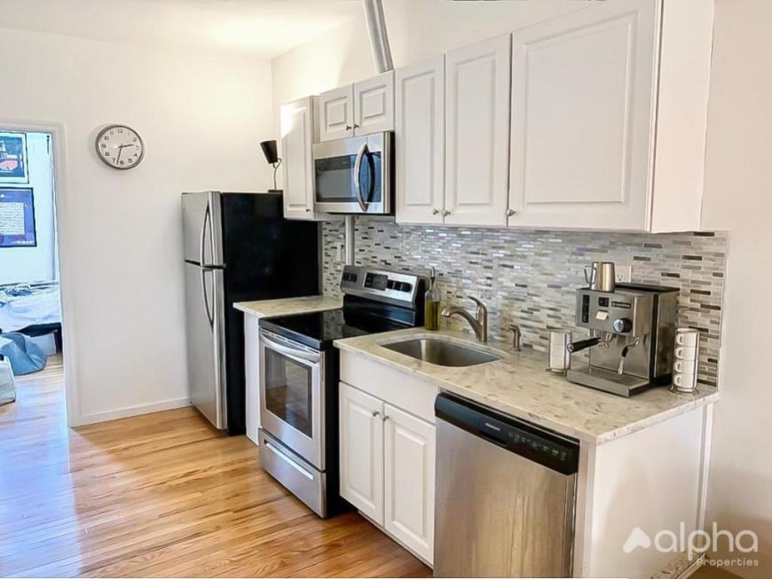 163 E 107th St - Photo 2 of 9