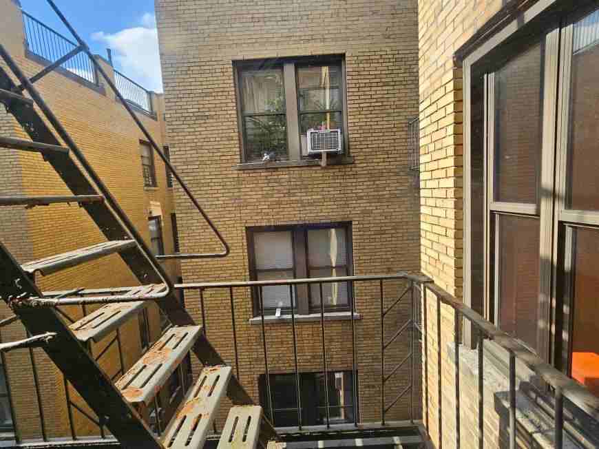 664 W 163rd St - Photo 5 of 10