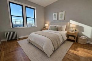 featured image of 652 Soundview Ave