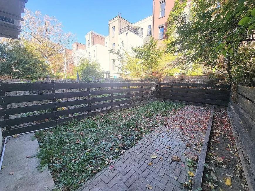 229 W 136th St - Photo 3 of 8