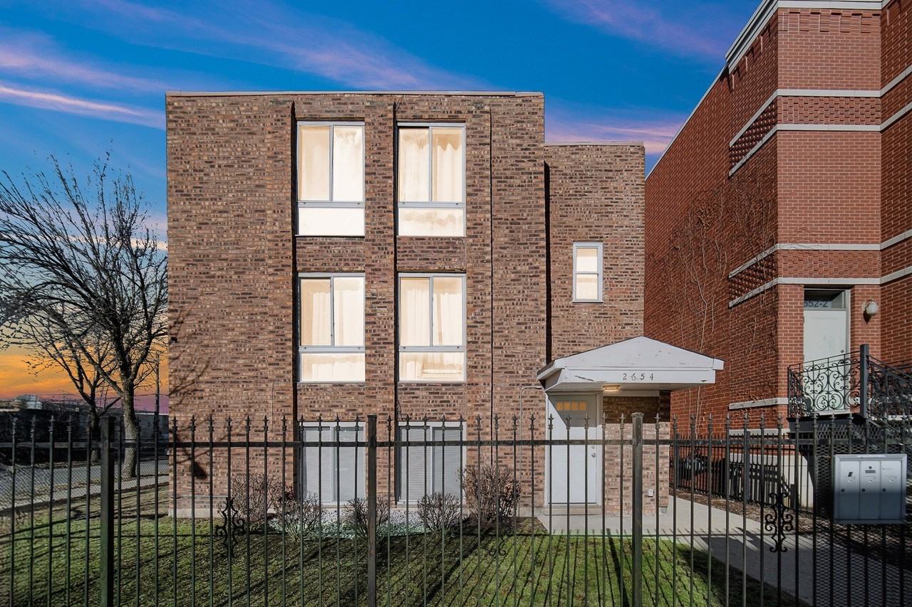 2654 W 12th Pl #1 - Photo 2 of 19