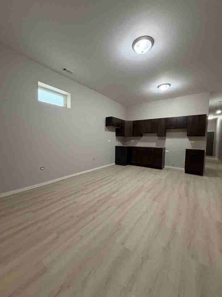 24 N Pulaski Rd #1F - Photo 6 of 18