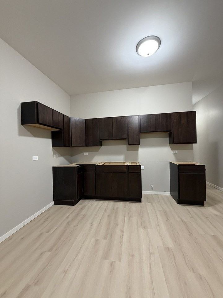 24 N Pulaski Rd #1F - Photo 7 of 18