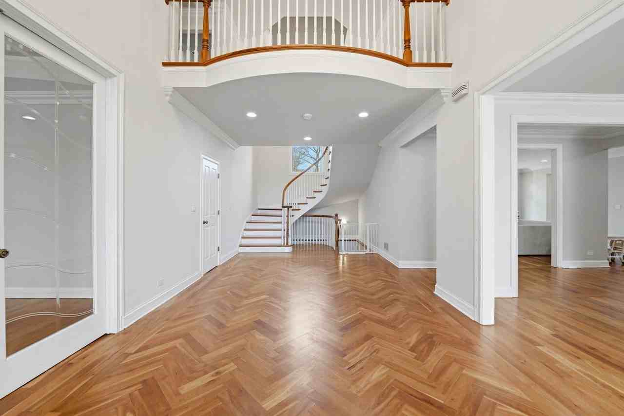 2181 2nd St - Photo 3 of 50