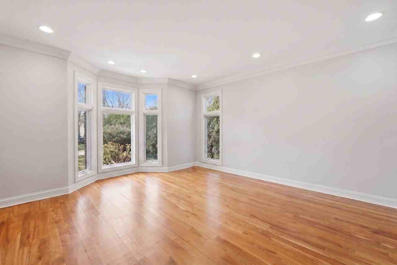 2181 2nd St - Photo 5 of 50