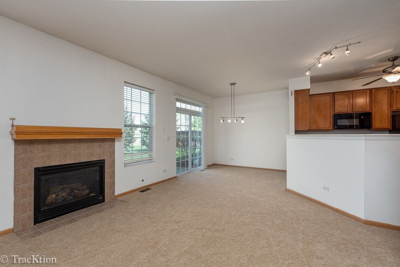 104 Concord Dr S - Photo 2 of 19