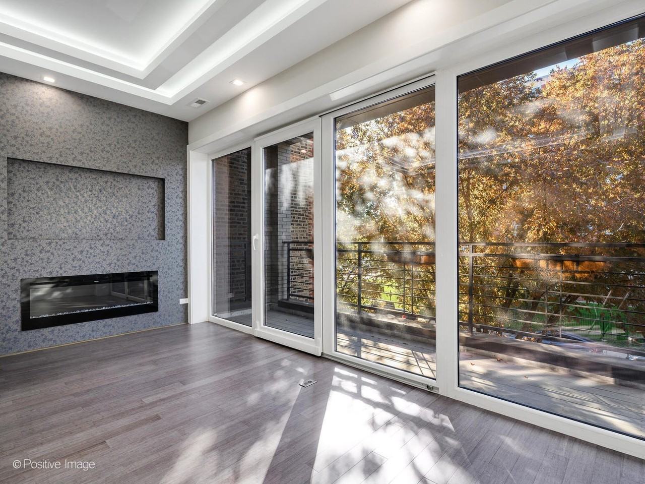 1446 W Chestnut St #2 - Photo 4 of 16