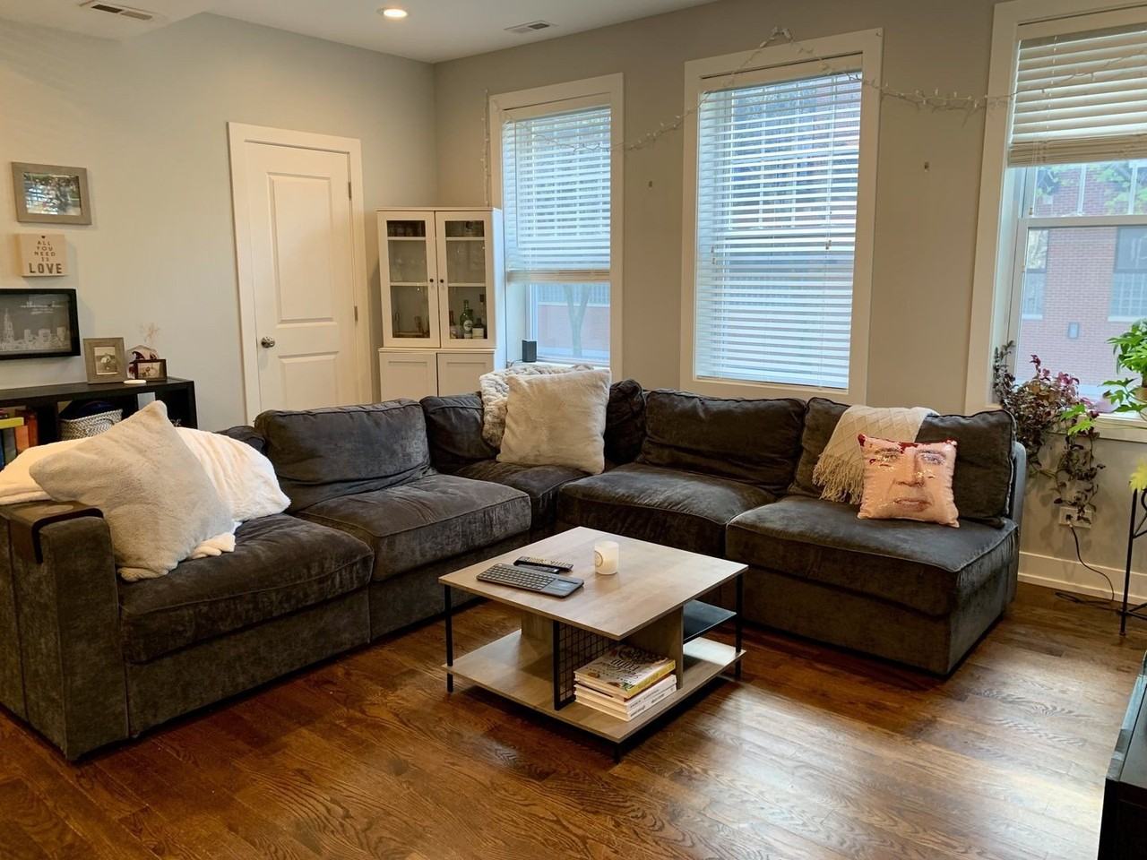 2658 W Homer St #CH - Photo 3 of 15