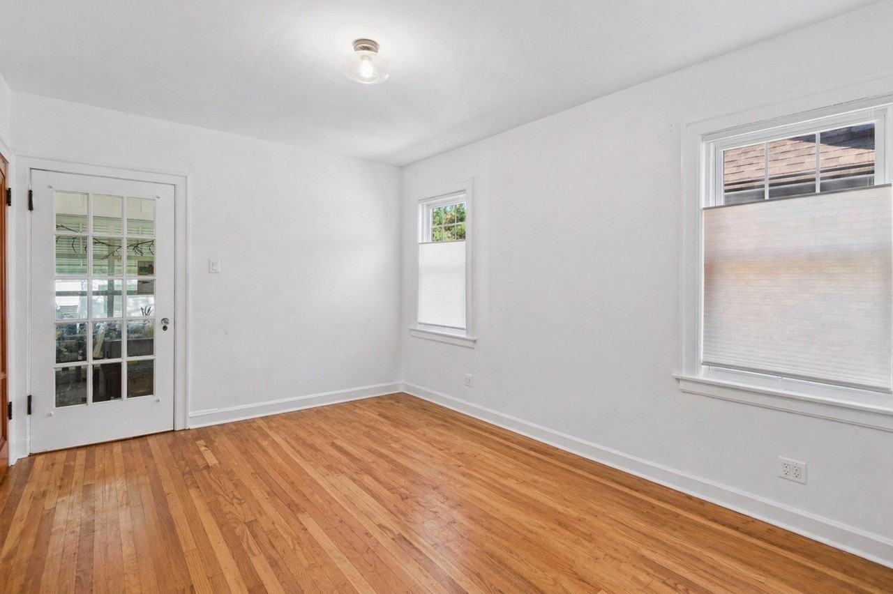 5266 N La Crosse Ave - Photo 6 of 19