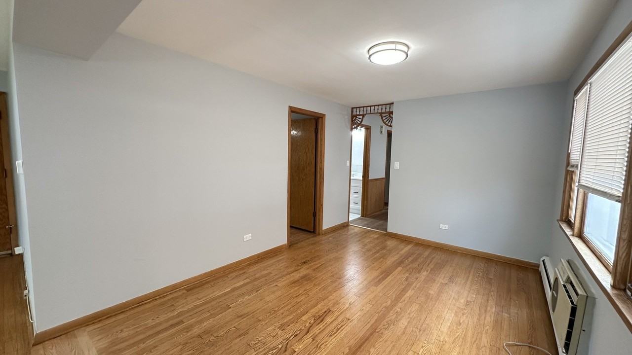 5128 N Long Ave #1 - Photo 4 of 11