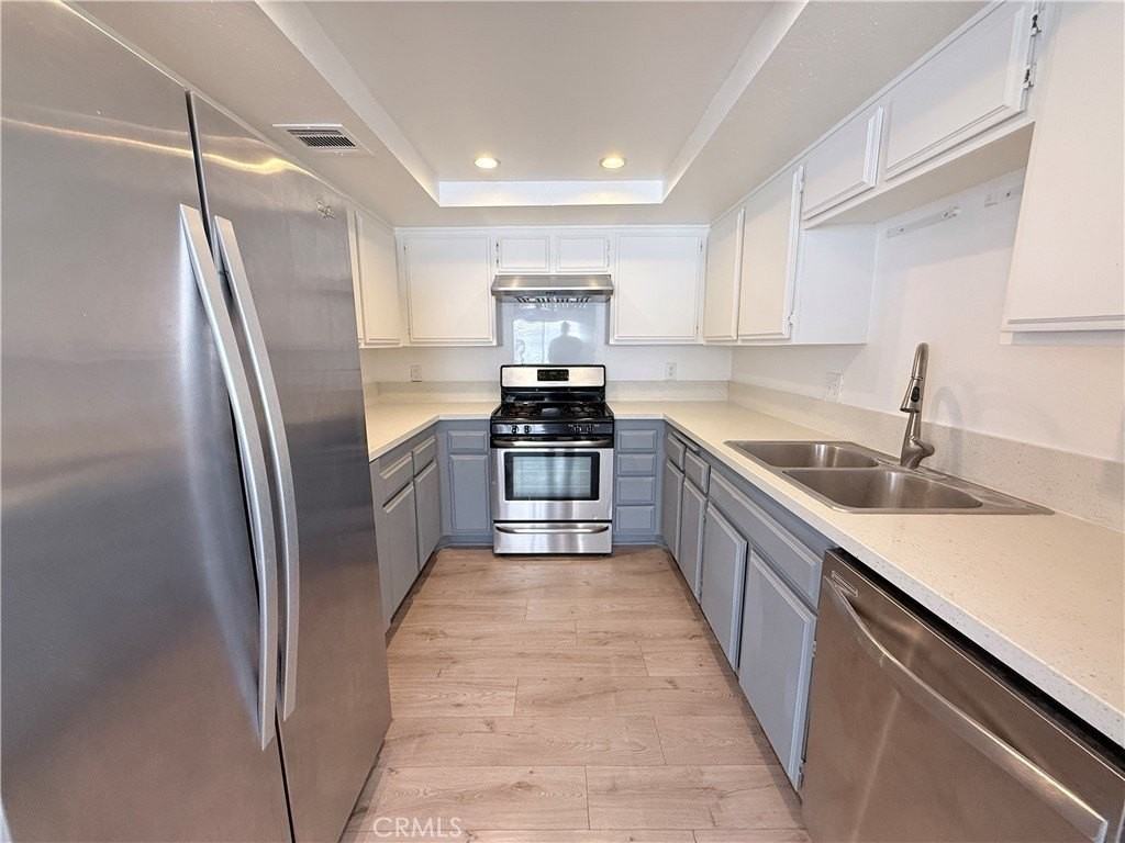 1712 S 6th St #5 - Photo 6 of 17