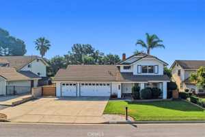 featured image of 5722 Greens Dr