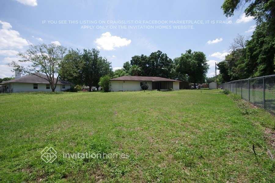 1904 High Glen Ct N - Photo 5 of 7