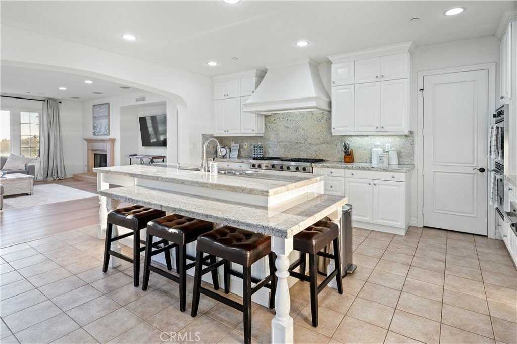 23 Castlerock - Photo 6 of 50