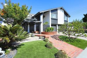 featured image of 18962 Crimson Cir