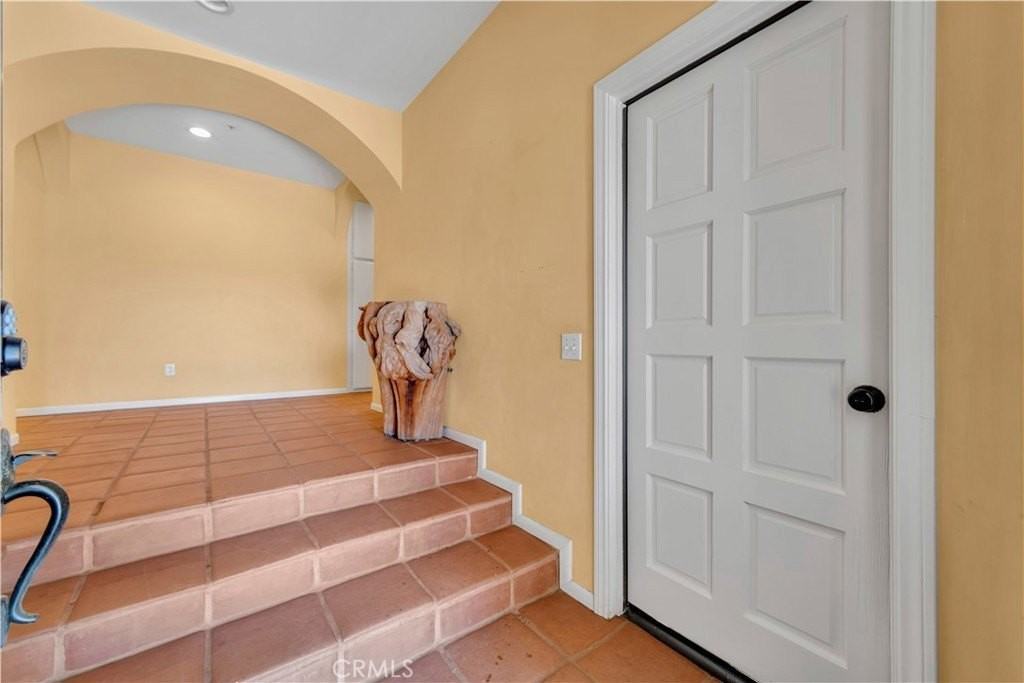 5731 Braeloch St - Photo 5 of 30