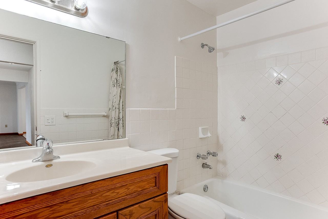 Arden Court Apartments - Photo 6 of 16