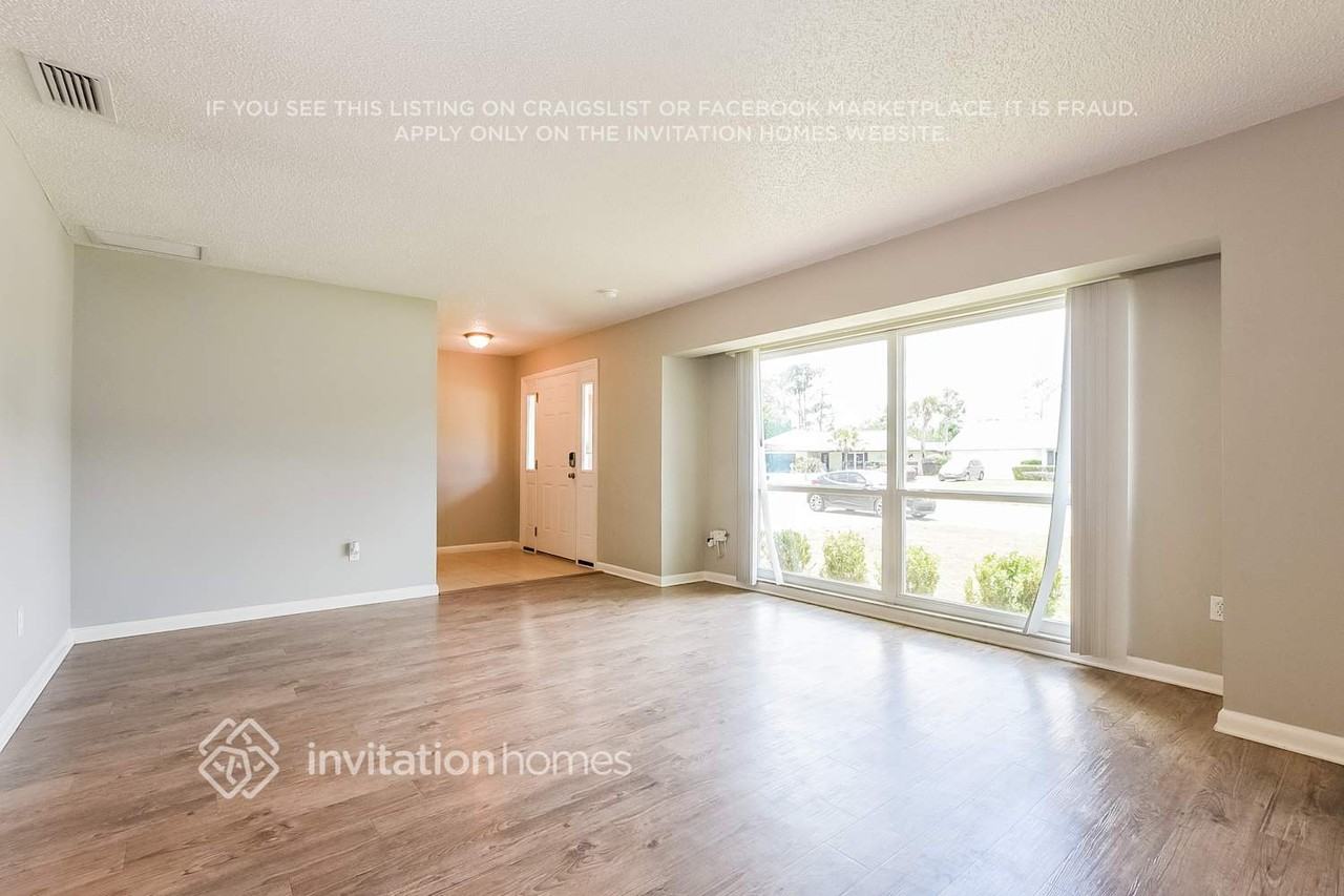 800 Sweetwater Bay Ct - Photo 3 of 17