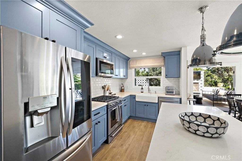 33856 Diana Dr - Photo 3 of 50