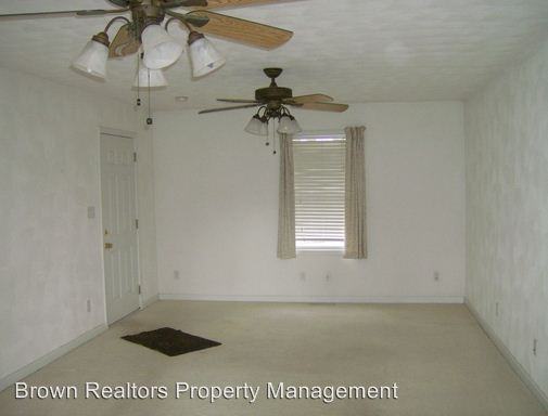 208 W Temple St - Photo 3 of 8