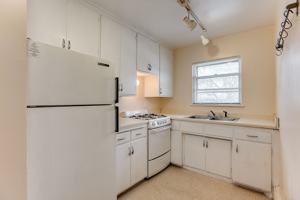 featured image of 123 W 26th St