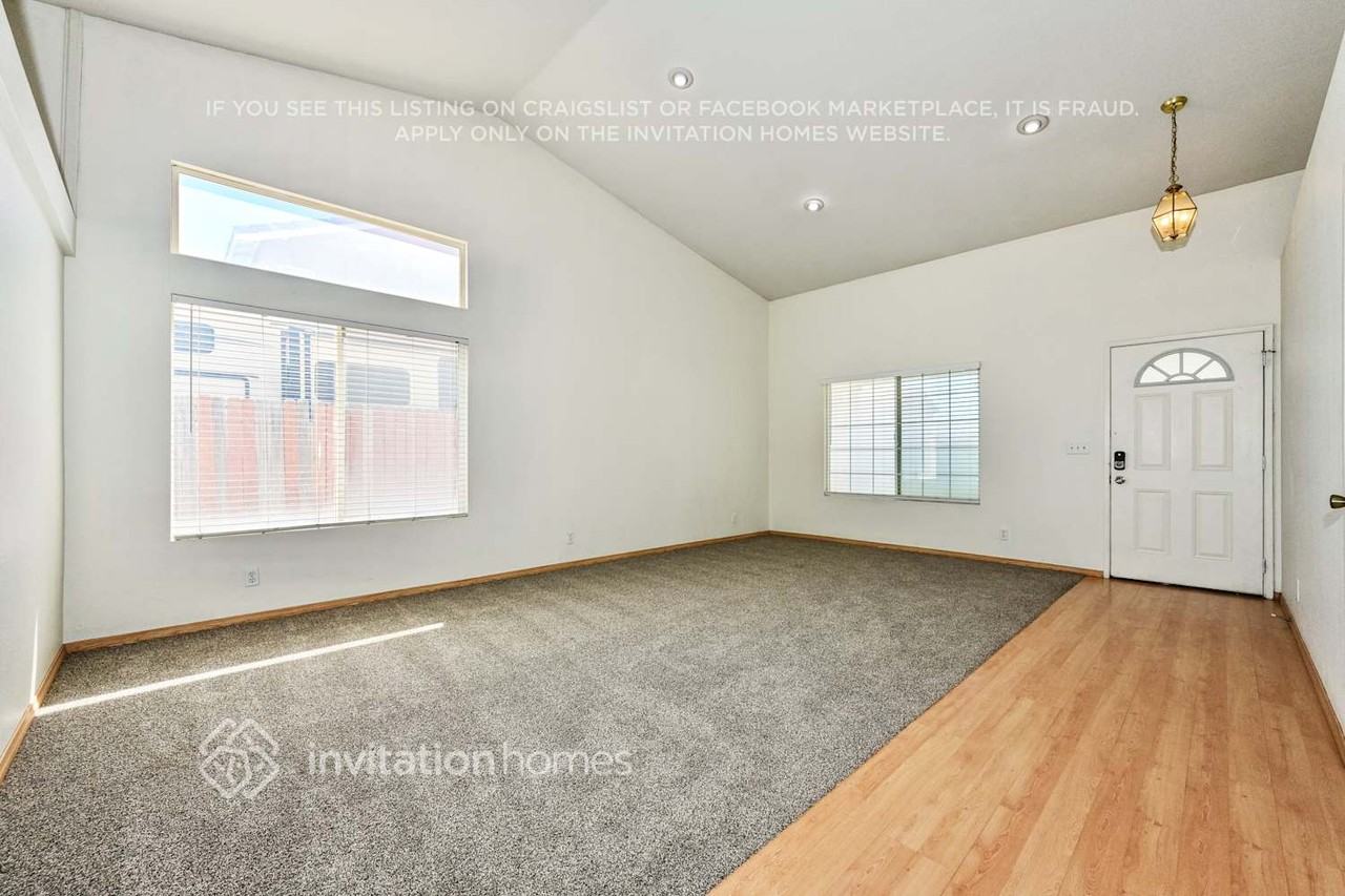 44056 Freer Way - Photo 3 of 17