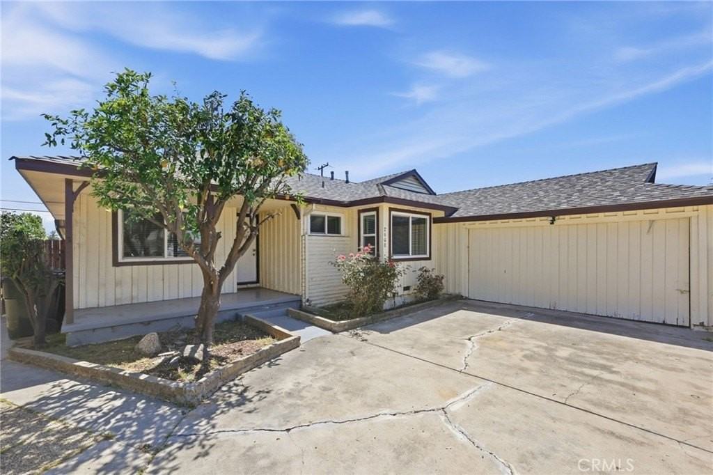 2608 Balfour Ave - Photo 2 of 36