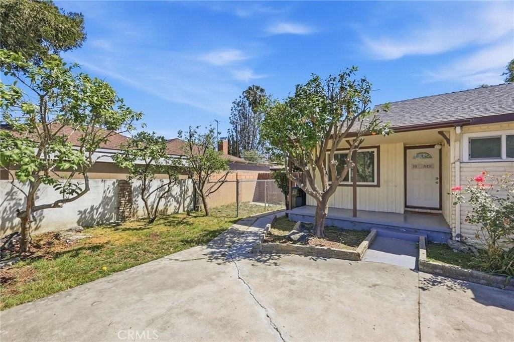 2608 Balfour Ave - Photo 4 of 36