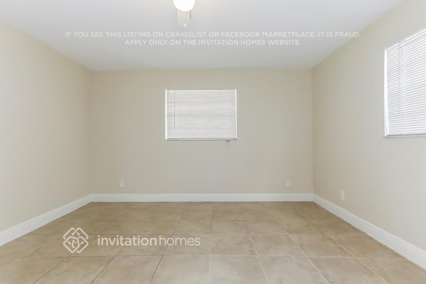 7441 Douglas St - Photo 5 of 13