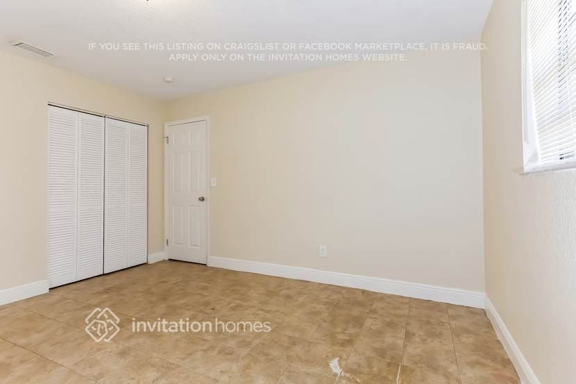 7441 Douglas St - Photo 7 of 13